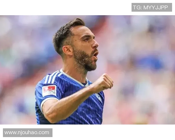 沙尔克04主场大胜击败汉堡，取得关键胜利！